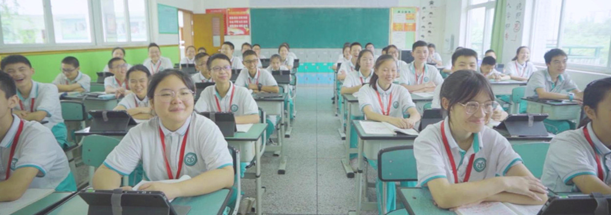 制作一部令人印象深刻的学校宣传片!无疑是吸引更多学生报名的有效途径之一