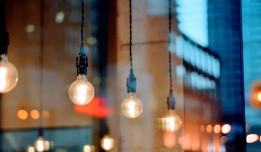 品牌微短剧定制风头正盛,商业潜力被进一步挖掘 微信截图_20250519155338